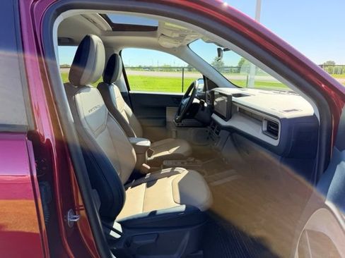 Used 2025 Ford Maverick Lariat w/ 4K Tow Package AWD/4WD image 11