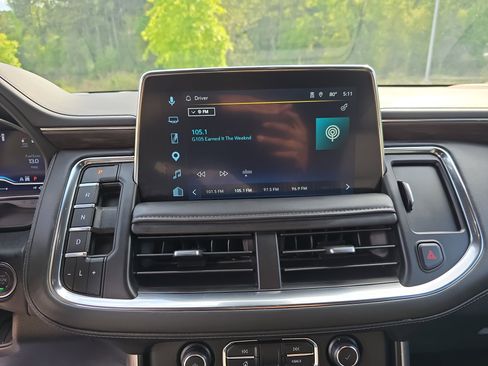 Used 2024 Chevrolet Tahoe Z71 w/ Luxury Package image 22