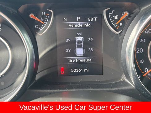 Used 2022 Jeep Gladiator Sport AWD/4WD image 15