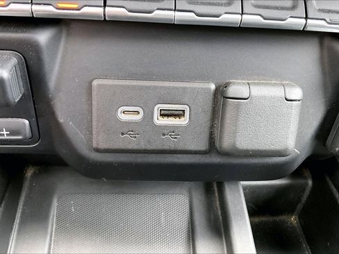 Certified 2021 Chevrolet Silverado 3500 LTZ w/ LTZ Premium Package image 31