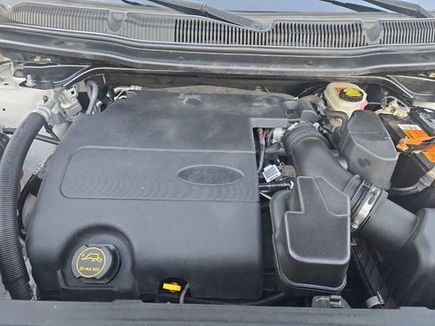 Used 2017 Ford Explorer XLT w/ Equipment Group 202A image 17