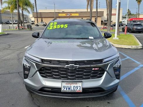 Used 2025 Chevrolet Trax RS w/ Driver Confidence Package image 29