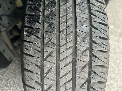 Used 2019 GMC Acadia SLE image 11