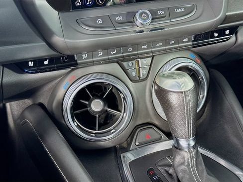 Used 2020 Chevrolet Camaro SS RWD image 18