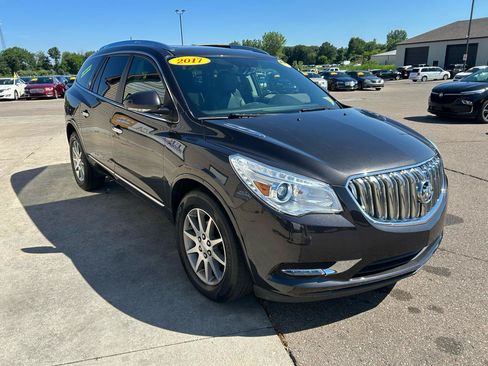 Used 2017 Buick Enclave Leather AWD/4WD image 3
