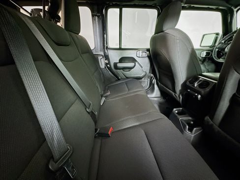 Used 2021 Jeep Wrangler Unlimited Sport image 26