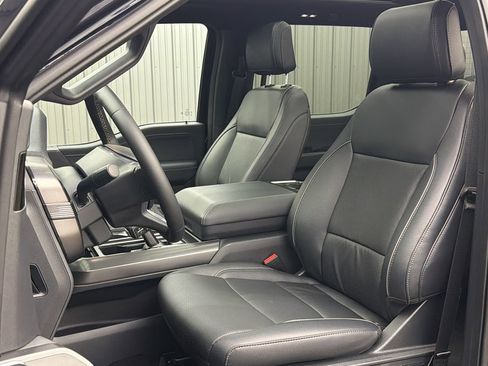 Used 2025 Ford F150 Lariat AWD/4WD image 32