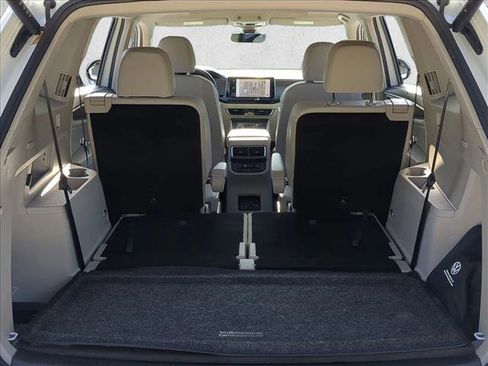 Used 2024 Volkswagen Atlas SEL Premium R-Line image 6