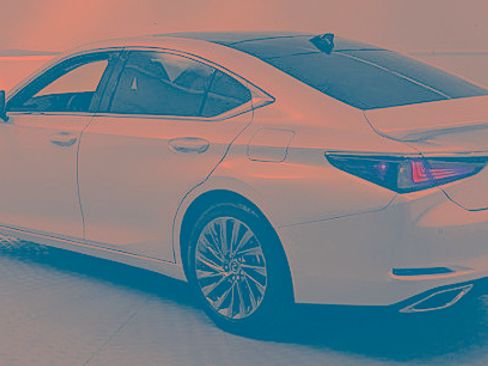 Used 2024 Lexus ES 350 Luxury w/ Accessory Package (Z1) image 4