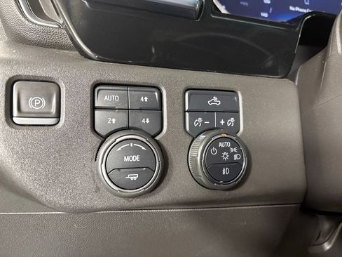 Used 2022 Chevrolet Silverado 1500 RST AWD/4WD image 23