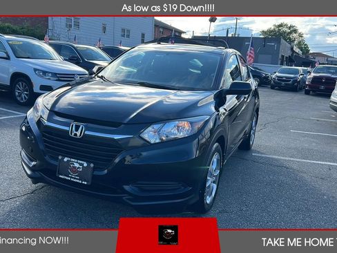 Used 2016 Honda HR-V LX image 1