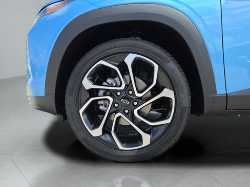 New 2026 Chevrolet Trax RS w/ Driver Confidence Package FWD image 38