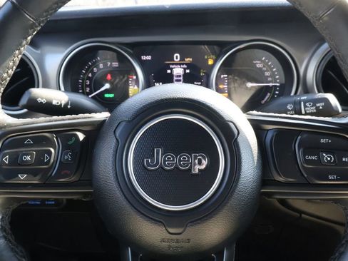 Used 2023 Jeep Wrangler Unlimited w/ Cold Weather Group image 27