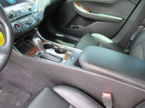Used 2014 Chevrolet Impala LT FWD image 15