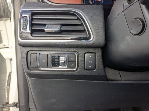 Used 2023 Lincoln Navigator Reserve image 20