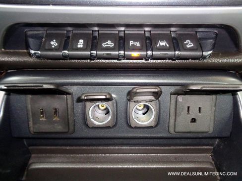 Used 2018 GMC Sierra 1500 SLT image 19