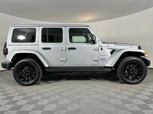 Used 2022 Jeep Wrangler Unlimited Sahara w/ Cold Weather Group image 31