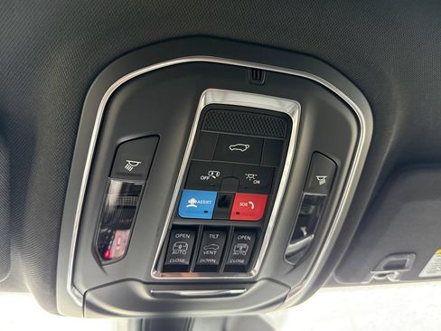 New 2026 Jeep Grand Cherokee L Limited AWD/4WD image 25