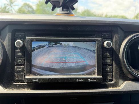 Used 2019 Toyota Tacoma SR5 RWD image 22