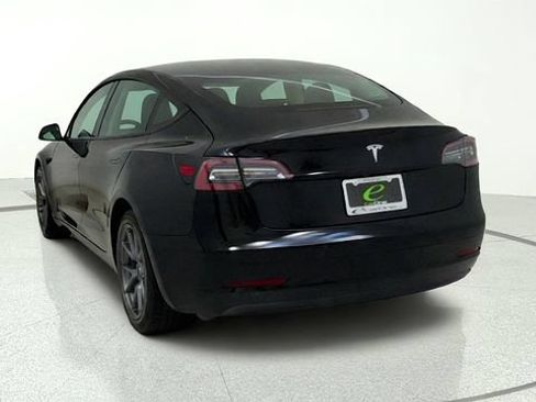 Used 2022 Tesla Model 3 RWD image 6