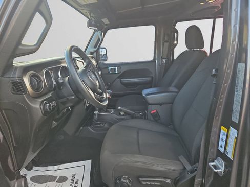 Used 2020 Jeep Wrangler Unlimited Sport image 9
