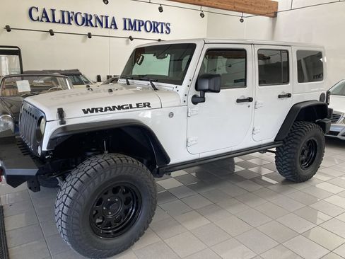 Used 2016 Jeep Wrangler Unlimited Sport AWD/4WD image 2