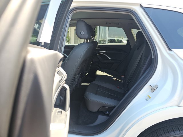 Used 2025 Audi Q5 Premium Plus AWD/4WD image 8