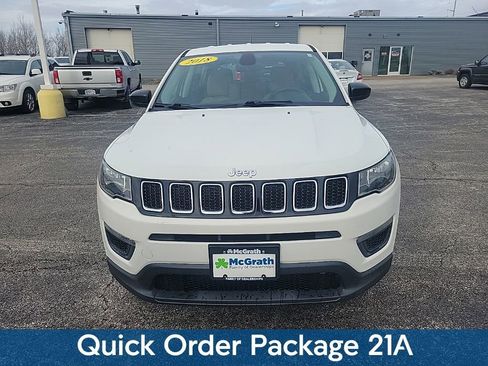 Used 2018 Jeep Compass Sport image 2