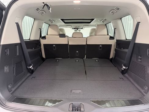 Certified 2026 INFINITI QX80 Pure RWD image 36