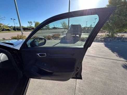 Used 2023 Honda Civic Sport image 31