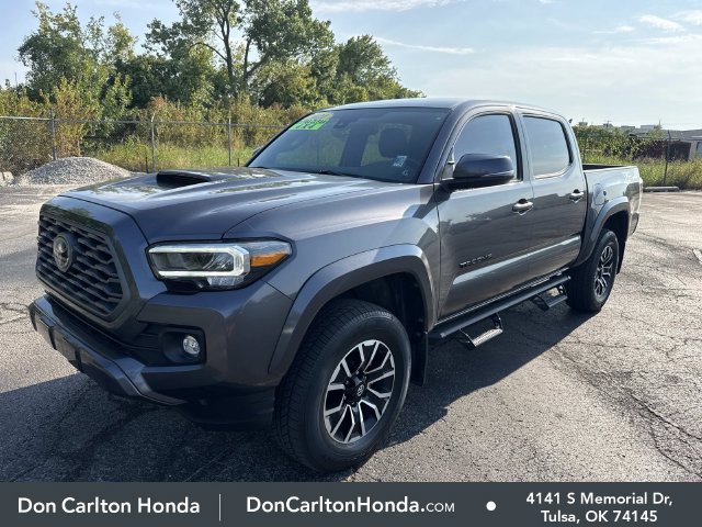 Used 2021 Toyota Tacoma TRD Sport w/ Technology Package AWD/4WD image 3