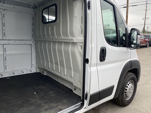 Used 2025 RAM ProMaster 1500 FWD image 21