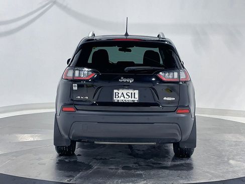 Used 2019 Jeep Cherokee Latitude Plus image 12