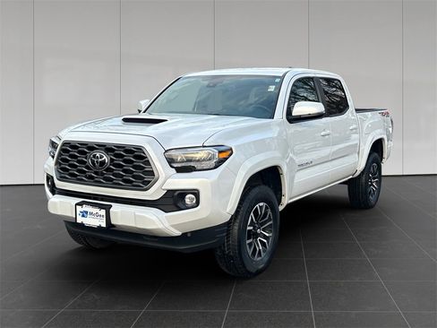 Used 2023 Toyota Tacoma TRD Sport w/ Technology Package image 1