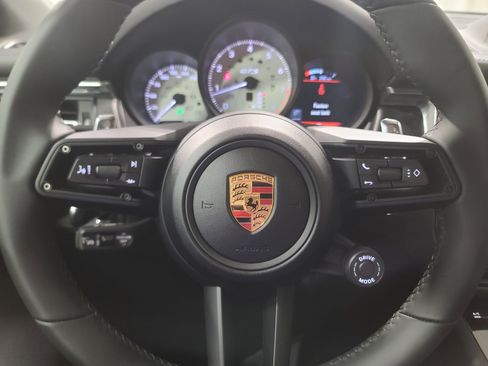 New 2026 Porsche Macan GTS image 16