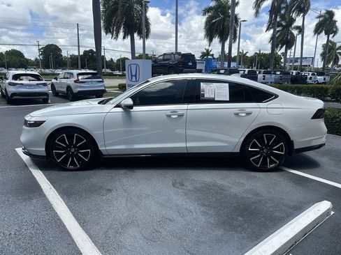 Used 2024 Honda Accord Touring image 5