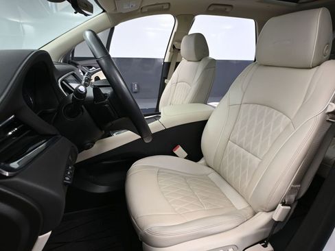 Used 2022 Buick Enclave Avenir w/ Avenir Technology Package image 27