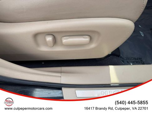 Used 2013 Toyota Highlander Limited AWD/4WD image 18