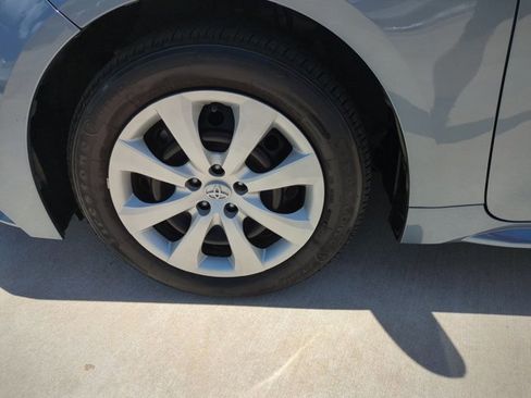 Used 2024 Toyota Corolla LE FWD image 22