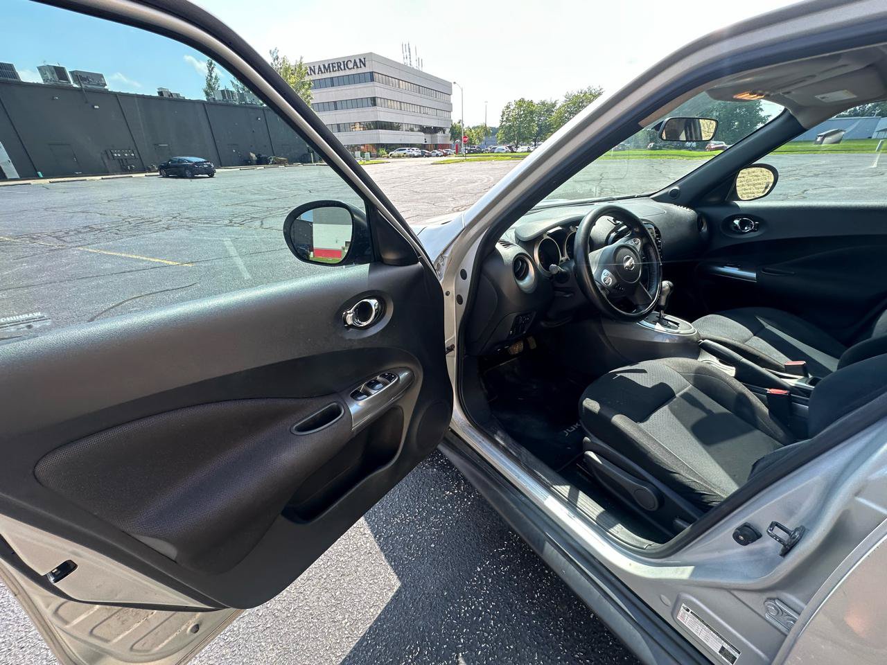Used 2013 Nissan Juke SV FWD image 9