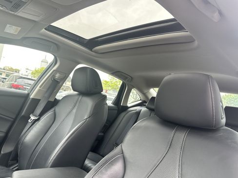 Used 2023 Acura TLX w/ Technology Package FWD image 9