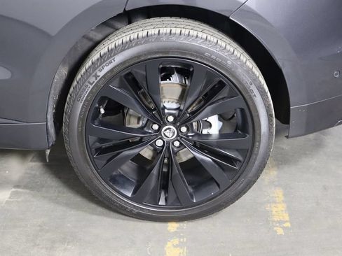 Used 2025 Jaguar F-PACE R-Dynamic S AWD/4WD image 44