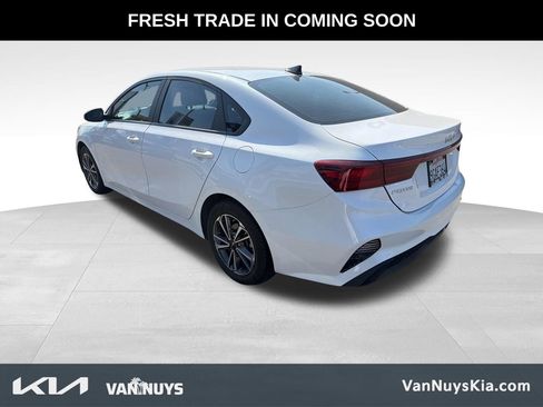 Used 2023 Kia Forte LXS image 3