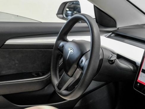 Used 2021 Tesla Model 3 Standard Range Plus RWD image 17