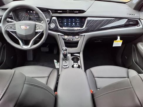 New 2025 Cadillac XT6 Premium Luxury w/ Technology Package image 8