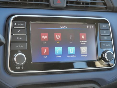 Used 2023 Nissan Versa SV image 23