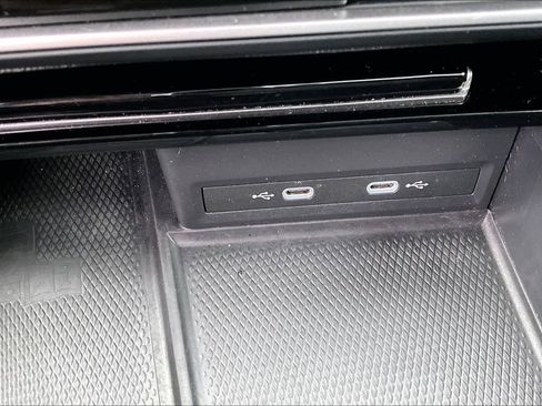 Used 2024 Volkswagen Atlas SE image 15