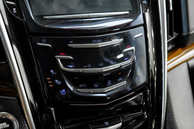 Used 2020 Cadillac Escalade 2WD image 31