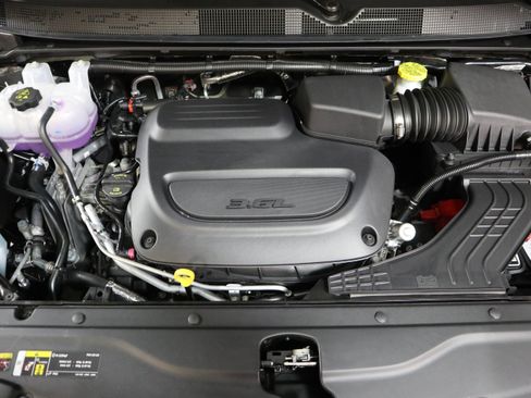 New 2026 Chrysler Voyager LX image 14