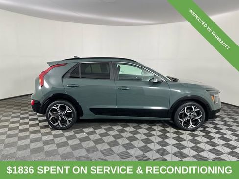 Used 2023 Kia Niro EX Touring FWD image 10